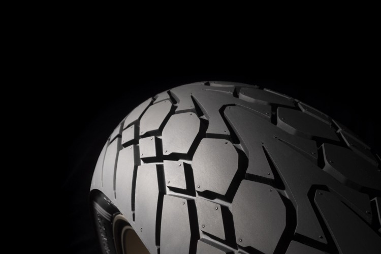 800_dunlop-mutant-rear-detail-3-409228.jpg